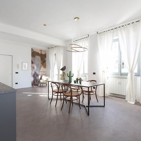 Sant'Ambrogio Bright And Stylish Flat Apartment มิลาน ภายนอก รูปภาพ